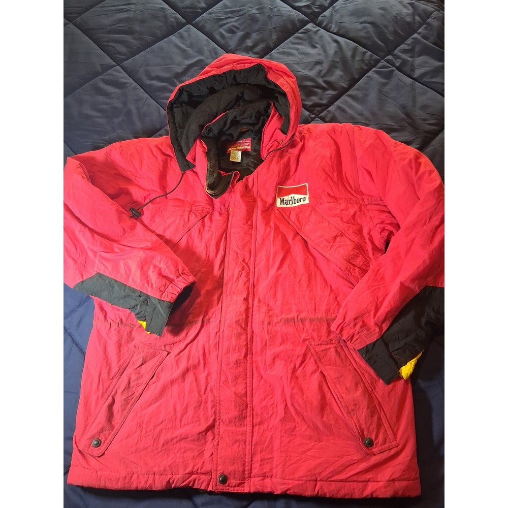 Vintage Marlboro Country Store Red Down Filled Hooded Parka Jacket Mens Small